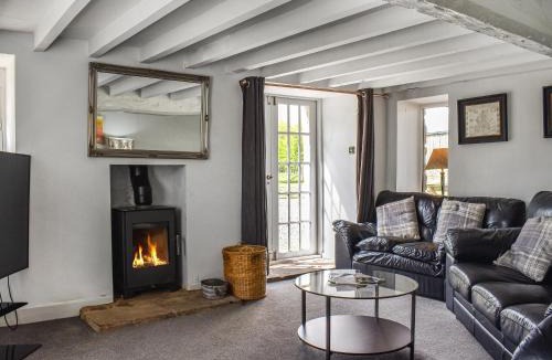 Wennington House | Box Tree Farmhouse - Uk47034