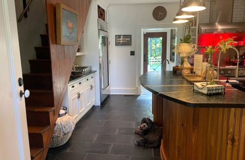 Mount Vernon Apartment | Boyd Harvey Main House And Carriage House 4 Bedroom Home by RedAwning