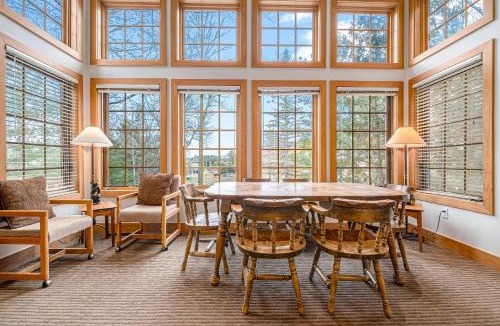 Boyne Falls Apartment | Boyne Mountain Getaway, Unit A