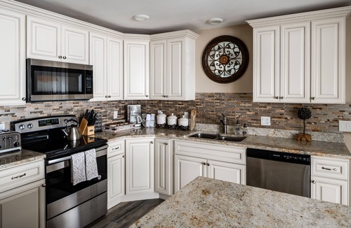 Four Corners House | Bozeman Serenity: Spacious Duplex Retreat