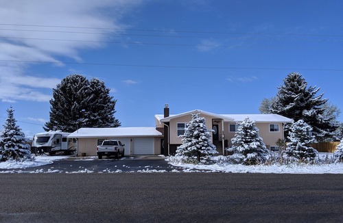 Four Corners House | Bozeman Serenity: Spacious Duplex Retreat