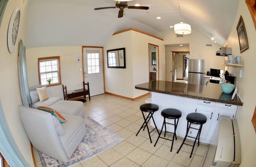 Guilderland Center House | Bozenkill Bungalow: Charming countryside home.