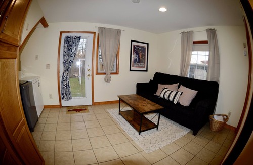 Guilderland Center House | Bozenkill Bungalow: Charming countryside home.