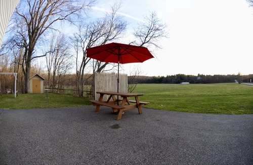 Guilderland Center House | Bozenkill Bungalow: Charming countryside home.