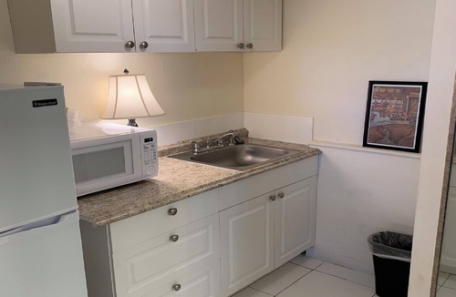 Hallandale Beach Hostel | Bposhtels Hollywood Florida - Hostel