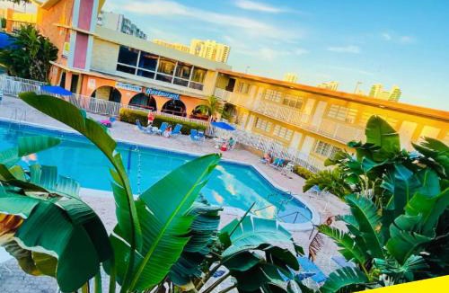 Hallandale Beach Hostel | Bposhtels Hollywood Florida