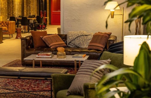 People's Freeway Hotel | Bposhtels SLC