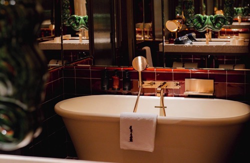 Centro Hotel | Brach Madrid - Evok Collection