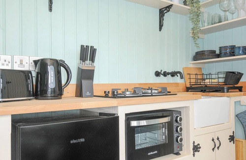 Brazzacott Cottage | Bracken