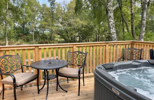 Lewiston House | Bracken Lodge 16 with Hot Tub