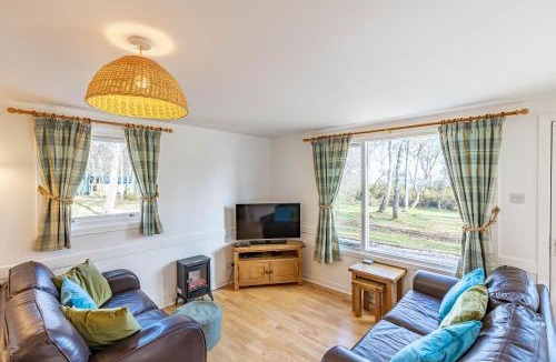 Lewiston House | Bracken Lodge 16 with Hot Tub