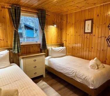 Lewiston House | Bracken Lodge 6 with Hot Tub