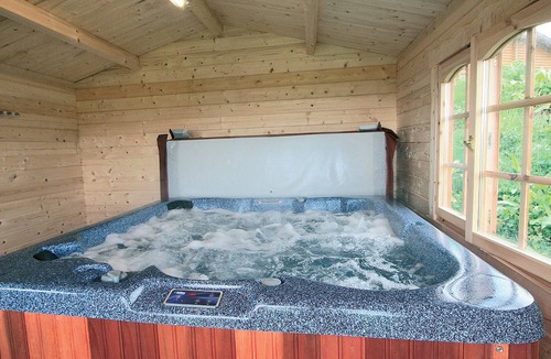 Glenfarg Cottage | Bracken Log Cabin - S4468