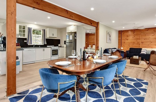 Rothbury Cottage | Bracken Ridge Vineyard - The Stables - Villa 1