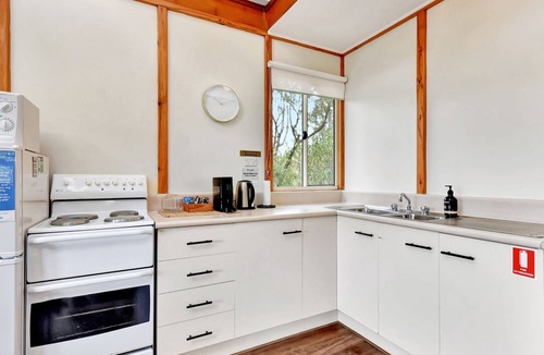 Rothbury Cottage | Bracken Ridge Vineyard - The Chetwynd - Villa 4