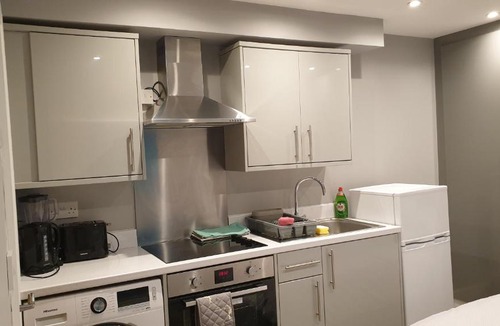 Bracknell House | Bracknell Small Studio