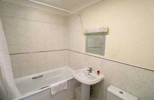 Bracknell Apartment | Bracknell Spacious Two Bedroom Apartment