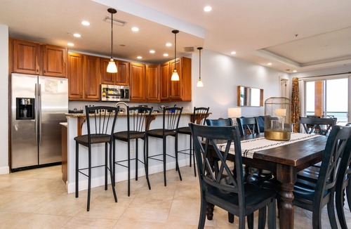 Bradenton Beach Condo | Bradenton Beach Club unit D | 3/2 Beach Front Condo