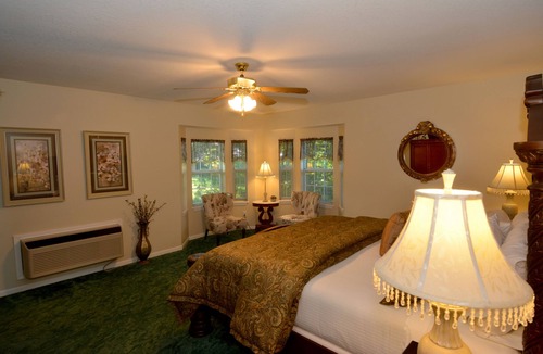 Branson Bed & Breakfast | Bradford House Bed & Breakfast