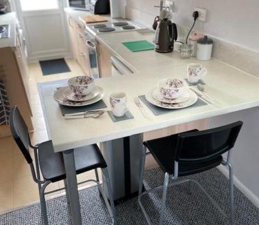 Bradley Stoke Apartment | Bradley Stoke Self Contained Ground Floor Apartment