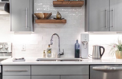 Stratford Apartment | Bradshaw Lofts: La Galleria