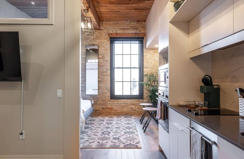 Stratford Apartment | Bradshaw Lofts: The Clairemont