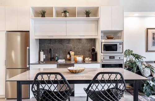 Stratford Apartment | Bradshaw Lofts: The Marrakesh