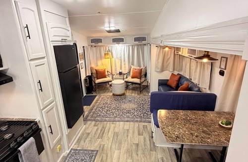 Springtown House | Bradshaw Sunset Retreat