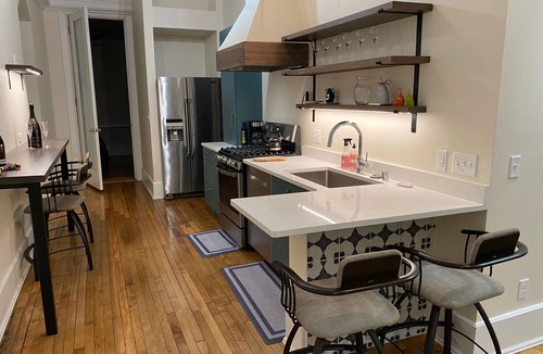 Lower East Side Apartment | Brady St Modern 2 Bedroom 1 1/2 Bath Luxury Unit