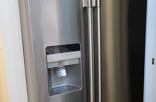 Lower East Side Apartment | Brady St Modern 2 Bedroom 1 1/2 Bath Luxury Unit