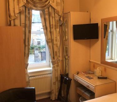 Gifford House | Brae Guest House