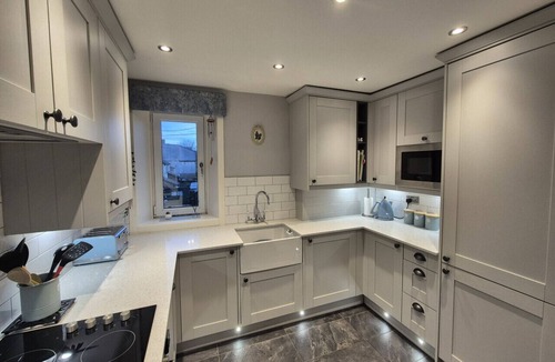 Largs Apartment | Brae View Coastal Gem