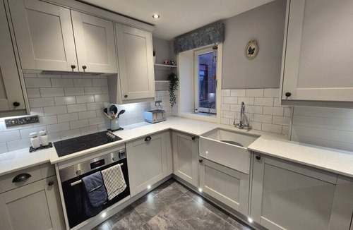 Largs Apartment | Brae View Coastal Gem