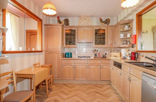 Buckie Cottage | BRAEHEAD CROFT, pet friendly, with a garden in Portessie