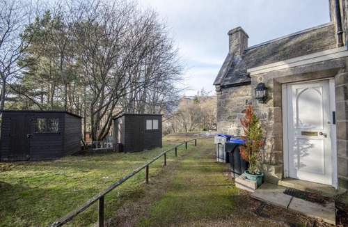 Braemar House | Braemar Apartment