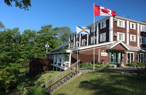 Pictou Hotel | Braeside Country Inn