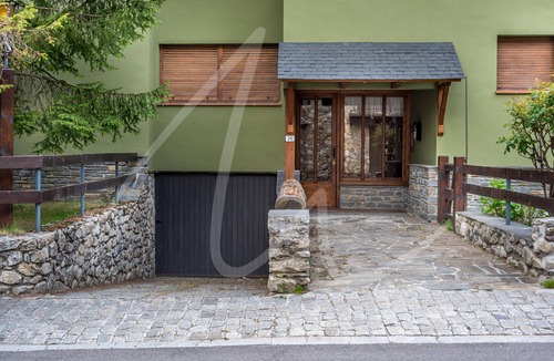 Garos Apartment | Brahets