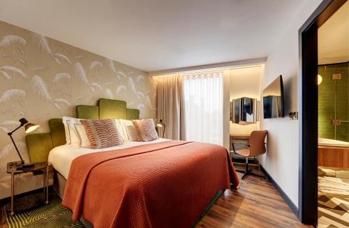 London Borough of Bromley Hotel | Brama