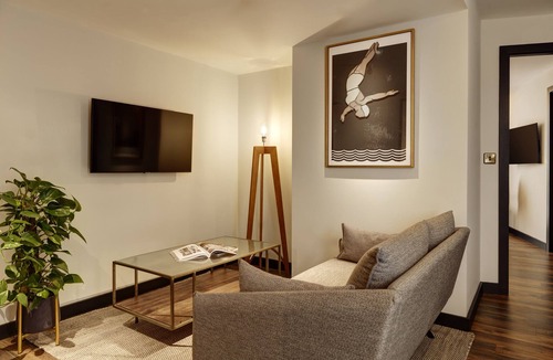 London Borough of Bromley Hotel | Brama