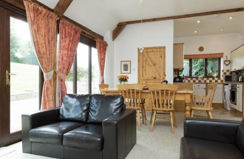 Shoscombe House | Bramble Cottage