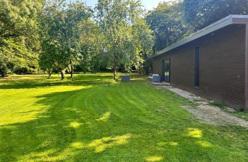 New Ash Green Resort | Bramley Barn