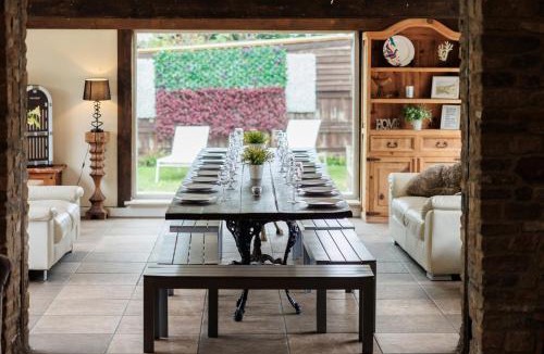 Upton Cheyney House | Bramley Barn near Bath + Hot tub