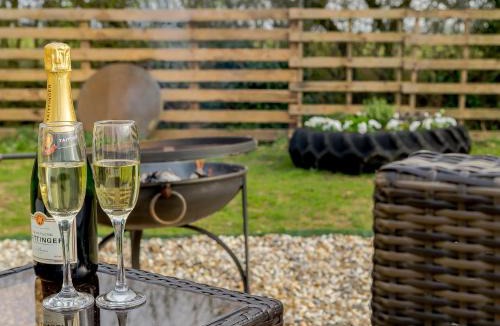 North Weald House | Bramley Cottage