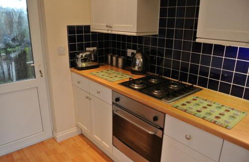 Lake House | Bramley Cottage