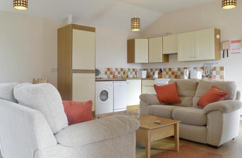 Lympsham House | Bramley Cottage - Ukc1701