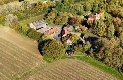 Woodbridge Cabin | 'Bramley' Hut on private Farm