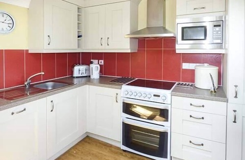 Holyhead Cottage | BRAN GOESGOCH, pet friendly, character holiday cottage in Holyhead