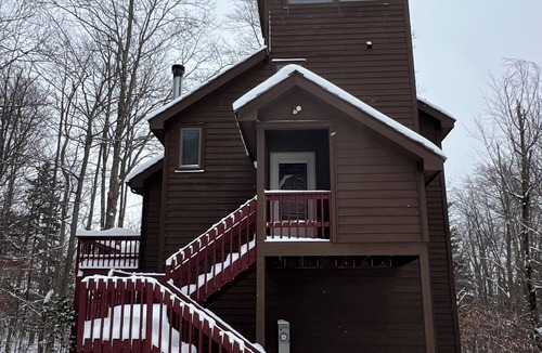 Davis Cabin | Branching Out Chalet