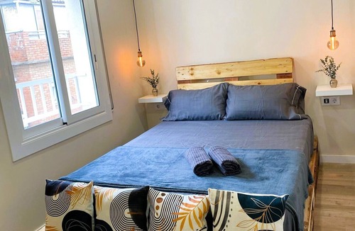 Santa Coloma de Gramenet Apartment | Brand new apartment in BCN with photo booth