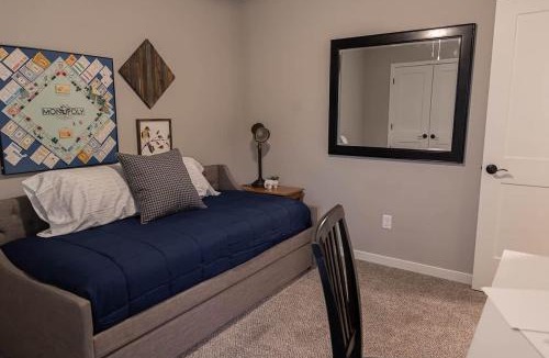 Loves Park House | Brand New 2 Bed with Office